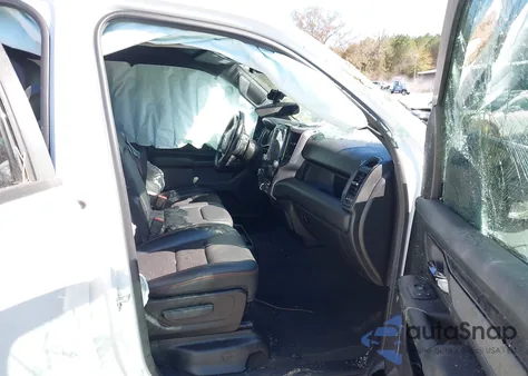 2021 Ram 1500 Big Horn 4X4 5'7 Box z USA, uszkodzony, nr VIN 1C6SRFFT9MN742819